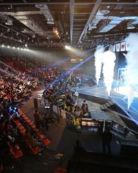  电竞跨界合作频现，商业价值日益凸显