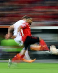  隆德罗草地滑步，女王杯半决赛惊艳全场观众