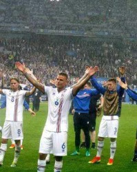  欧洲杯预选赛激战，死亡小组竞争惨烈  