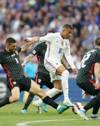  法国队公布欧国联名单，姆巴佩领衔豪华阵容