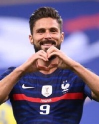  巴黎圣日耳曼凭借姆巴佩帽子戏法逆转取胜