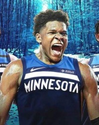  森林狼爱德华兹远投近攻展现全能