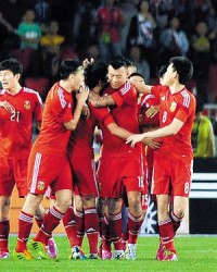  世界杯预选赛，国足力克亚洲劲旅