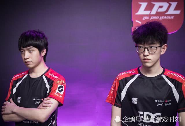  LPL夏季赛激战正酣，多支劲旅争夺榜首  