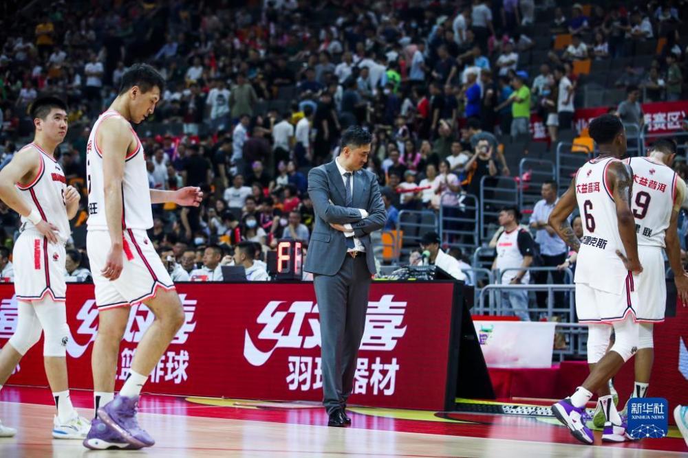  CBA季后赛首轮，广东大胜浙江晋级