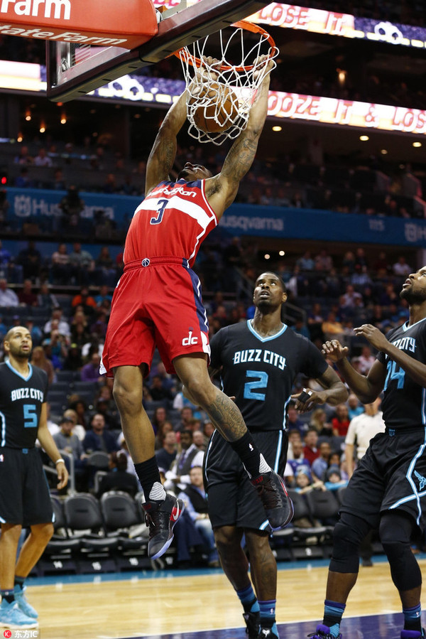  黄蜂鲍尔全面发挥战胜奇才队