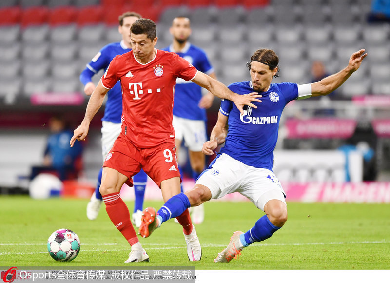  网坛常青树展韧性，费雷尔长盘鏖战告捷