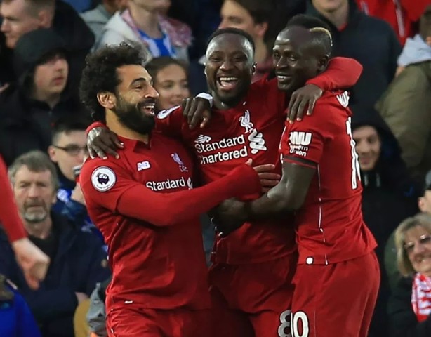  利物浦最后时刻绝杀热刺，争冠悬念持续升温  